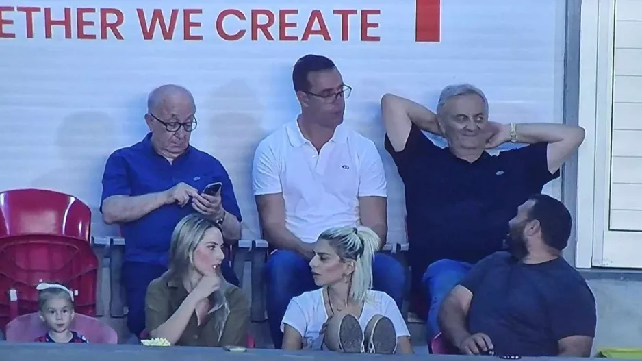 Στα παλιά του λημέρια... 