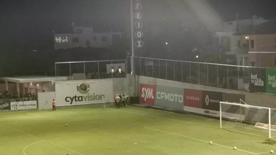 (ΦΩΤΟ) Ένταση στις εισόδους των φιλοξενουμένων 
