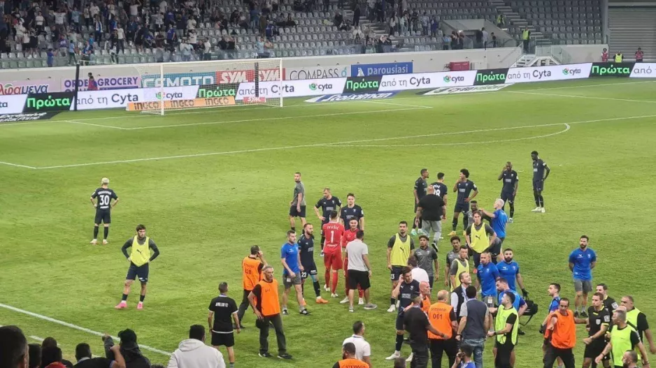 Ημίχρονο και ένταση στο "Αλφαμέγα" (Φώτος)