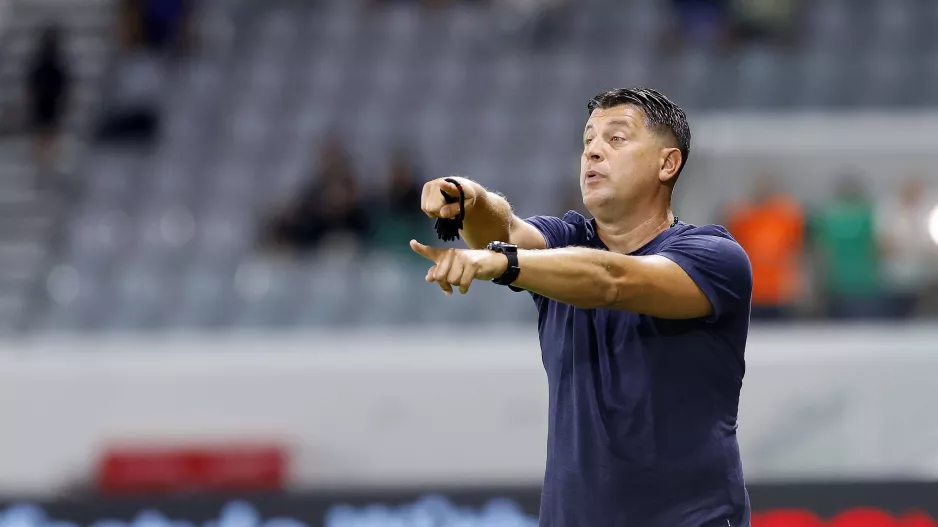 Aήττητος κόντρα σε Άρη και "Σπίλε" ο "Μίλο" αλλά με απώλεια τίτλου!