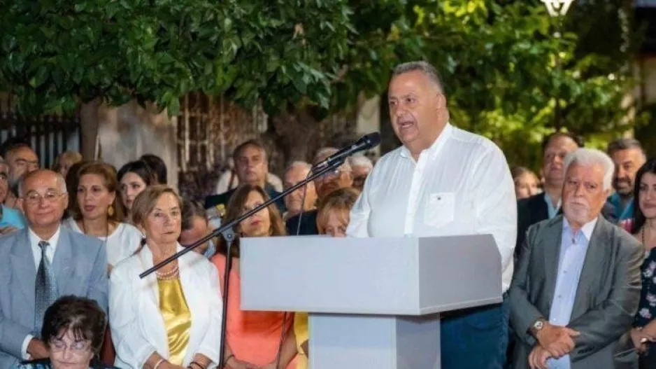 Με τον ύμνο της ΑΕΚ πανηγύρισε τη νίκη του ο νέος δήμαρχος Νέας Φιλαδέλφειας