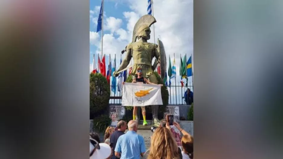 Ο Θεόδωρος έτρεξε στον μαραθώνιο των 246km και μάζεψε €20,366 για τα παιδιά με καρκίνο