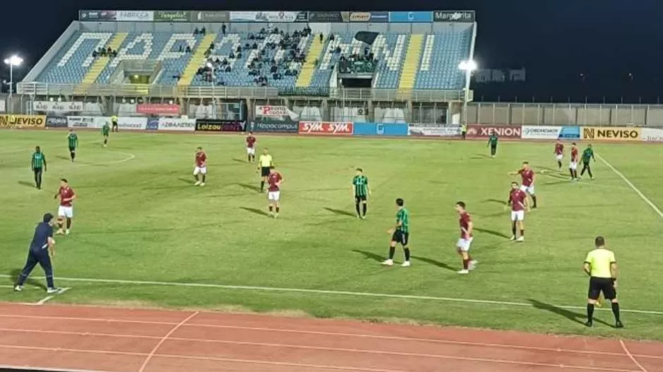ΕΝΠ - Ολυμπιακός: Ντέρμπι "Χ"ωρίς νικητή (Φώτος)