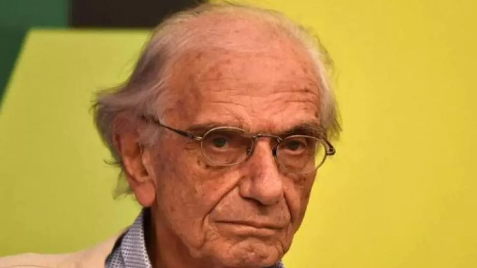 Πέθανε στα 89 του ο βραβευμένος συγγραφέας Βασίλης Βασιλικός