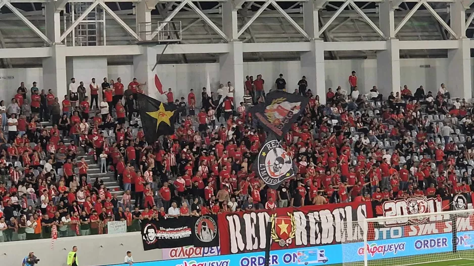 Εκεί... νίκησαν/Νέα Σαλαμίνα