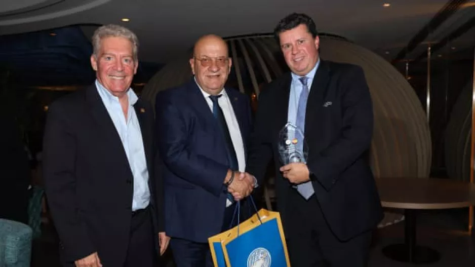 Το δείπνο στους Ισπανούς (Φώτος)