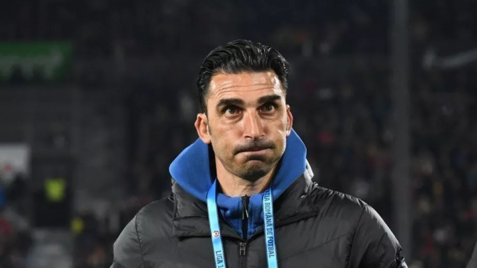 ΔΕΝ άντεξε και απάντησε στην πρόκληση ο Ηλίας 