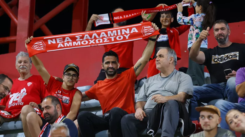 ΧΑΜΟΓΕΛΑ παντού 