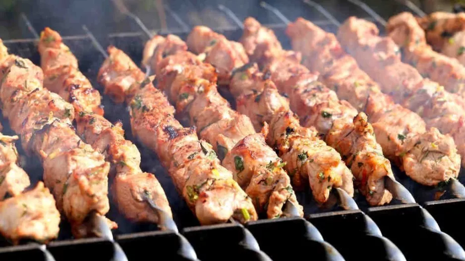Barbecue με πολύ καλή διάθεση!  