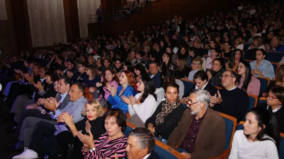 ΠΑΕΕΚ από τη συναυλία των 70 χρόνων: "Να μας περιμένεις Κερύνεια μου" (φώτος)