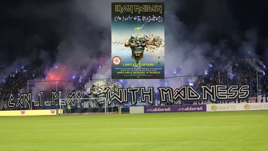 Ανόρθωση... με Iron Maiden: "Can I play with Madness?" (Βίντεο)
