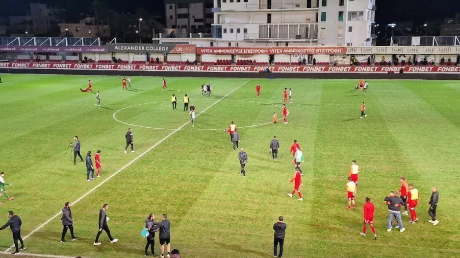 ΑΕΖ-Νέα Σαλαμίνα: Μοιρασιά που δεν βολεύει κανέναν… (φώτος)