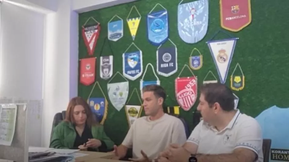 ΞΕΚΑΘΑΡΟΣ 