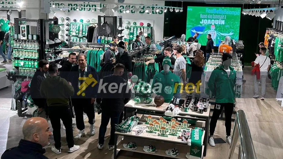 Κοσμοσυρροή...