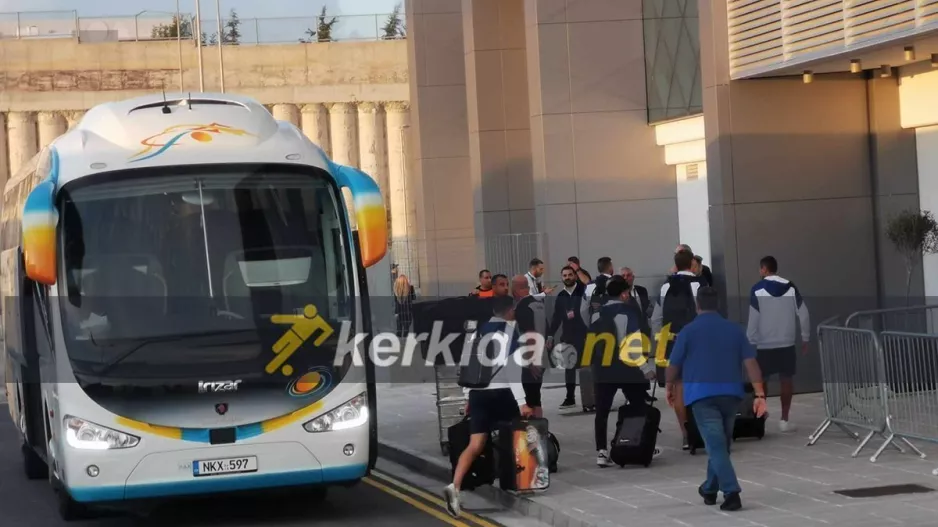 Στο γήπεδο η αποστολή της Εθνικής Κύπρου (Φώτος Kerkida)