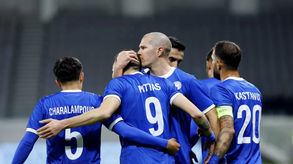 Η Κύπρος ΔΕΝ έχει ταβάνι!