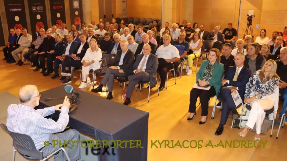 Η ηγεσία του ΚΟΑ στην παρουσίαση του βιβλίου «Ο Στίβος της Κύπρου» του Αντώνη Δράκου