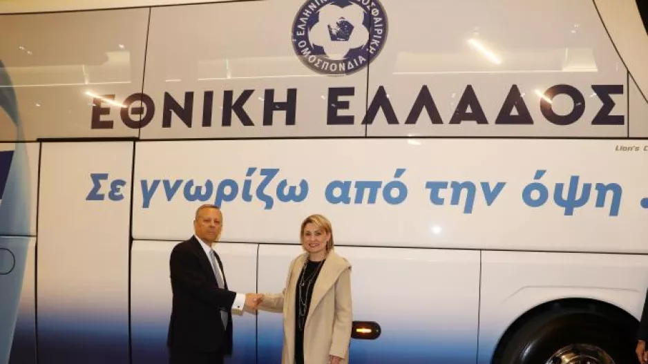 Πρεμιέρα για το νέο πούλμαν της Εθνικής στην OPAP Arena