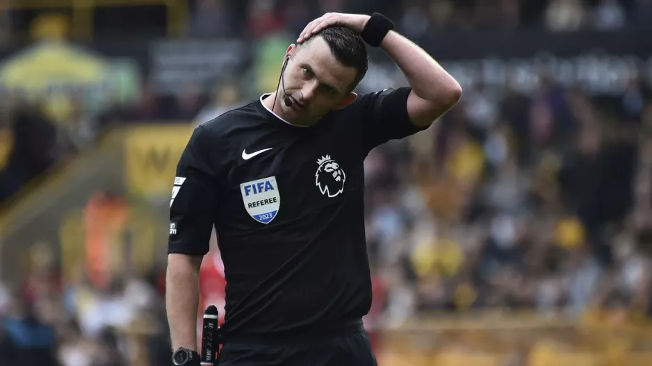 Premier League: Πιλότοι θα βοηθήσουν την επικοινωνία μεταξύ διαιτητών και VAR