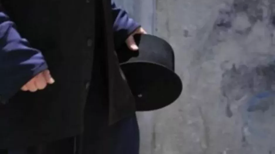 Παπάδες πιάστηκαν στα χέρια - Τα πρόβατα του ενός μπήκαν στο χωράφι του άλλου