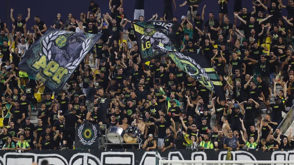 AEK/κόσμος 
