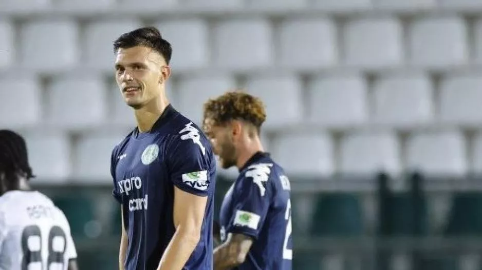 Εύχεται στον Μάρκο!
