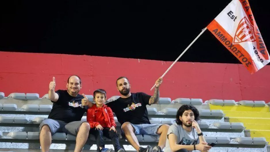 Στα 8 ευρώ και κάλεσμα στον κόσμο της