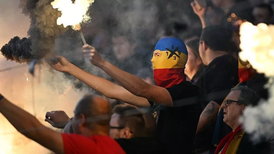 Δεν τους άφησαν να... πετάξουν για Κύπρο!