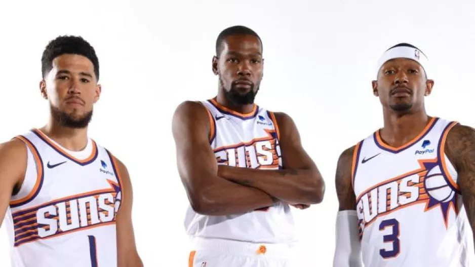 Η "Big Three" των Σανς πέτυχε την πρώτη νίκη της
