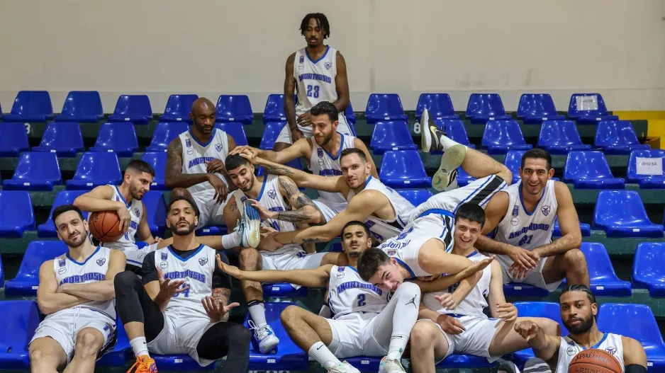 Φιλοδοξεί να μπει... σφήνα η Ανόρθωση
