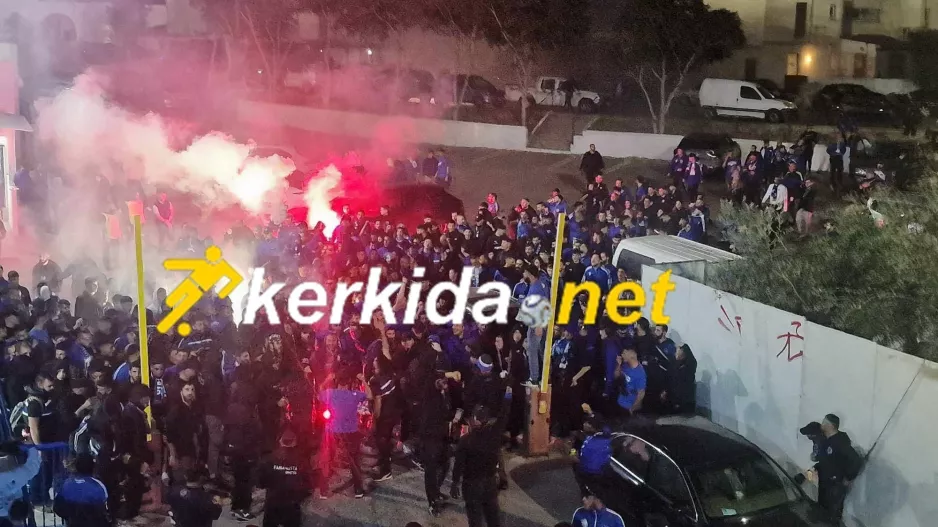 (ΦΩΤΟΣ/kerkida)Με παλμό και τραγούδι στο γήπεδο οι ΜΑΧΗΤΕΣ 