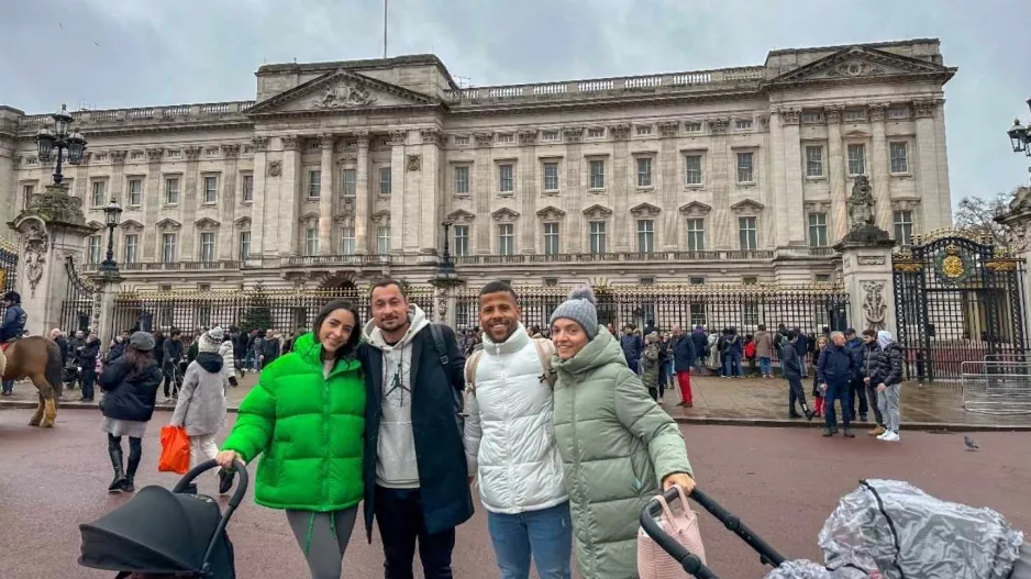 Κορέια - Λέδες... στο "Buckingham Palace"!