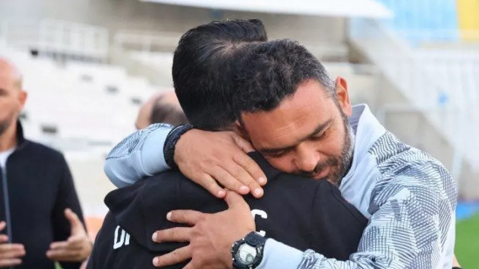 Αδελφικός ασπασμός