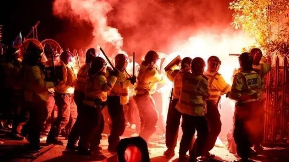 Βαριά... καμπάνα της UEFA στην Λέγκια