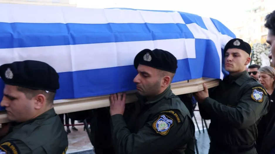Γιώργος Λυγγερίδης: Σε κλίμα οδύνης το τελευταίο αντίο στον 31χρονο αστυνομικό