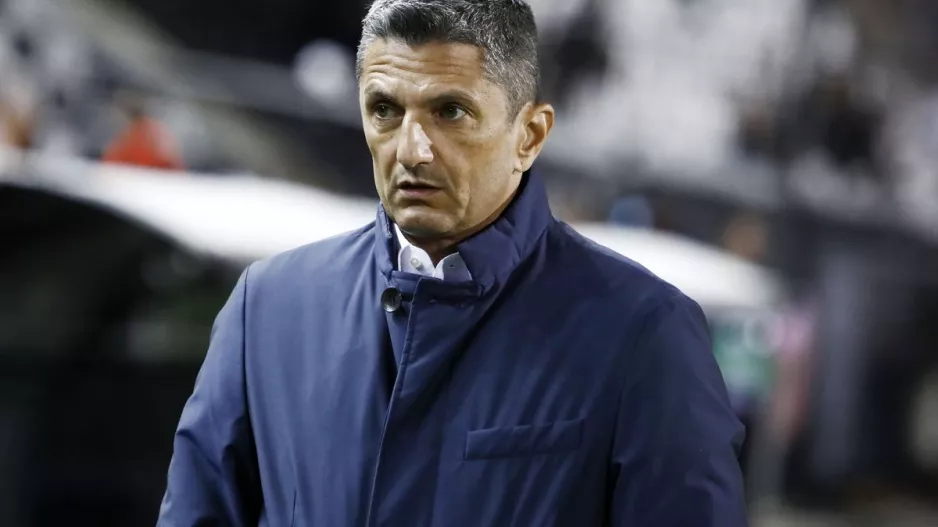 Λουτσέσκου: "Παίξαμε με κόσμο όλα τα εκτός έδρας ντέρμπι και στην έδρα μας θα είμαστε χωρίς θεατές"