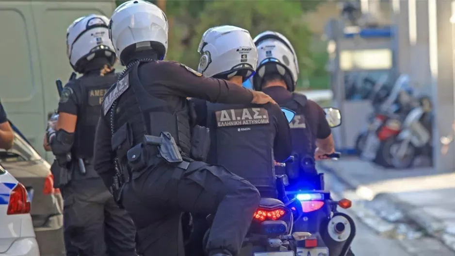 Πυροβολισμοί στη Σαλαμίνα - Νεκρή 43χρονη