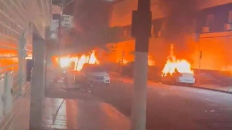 (ΒΙΝΤΕΟ) Σκηνές χάους και σοβαρά επεισόδια μετά τον ιστορικό υποβιβασμό