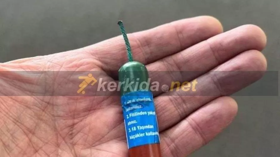 Έτσι...απλά μπαίνουν οι κροτίδες