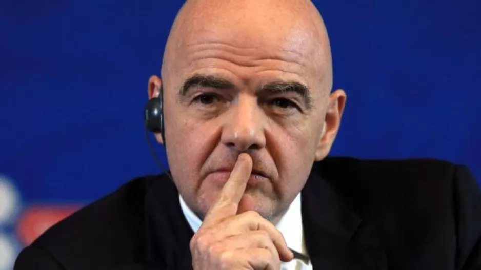 Ήττα των ομάδων στα χαρτιά... για τις ρατσιστικές επιθέσεις των οπαδών