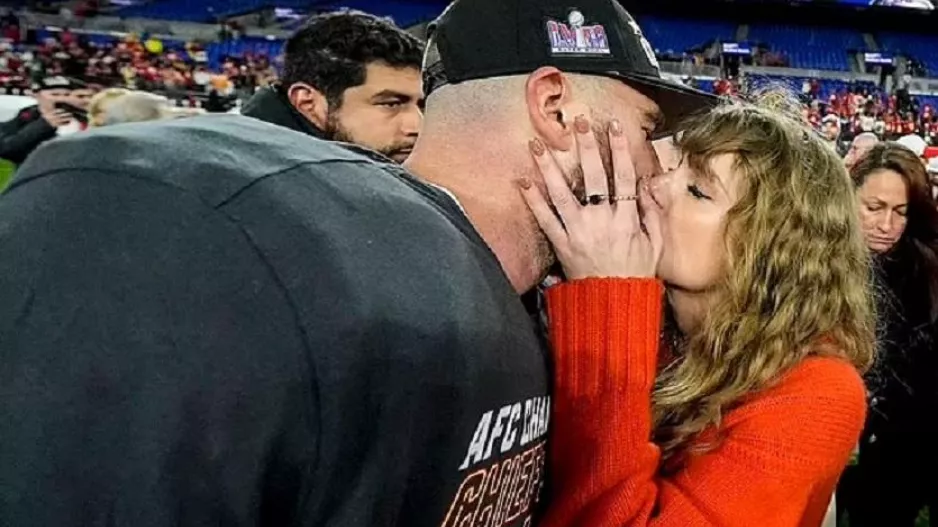 Στο Super Bowl οι Chiefs-Το «καυτό» φιλικό της Τέιλορ Σουίφτ στον Τράβις Κέλτσε