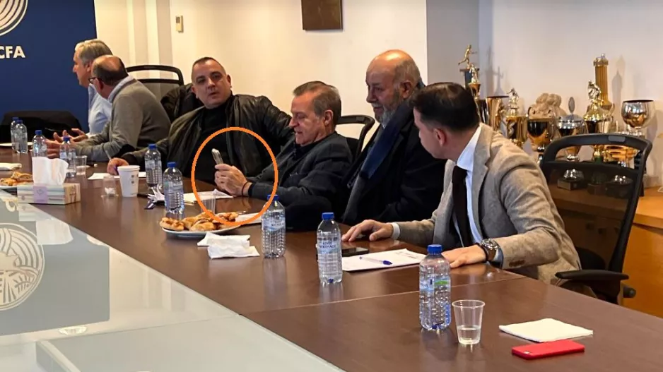Στο τηλέφωνο ο Πρόδρομος