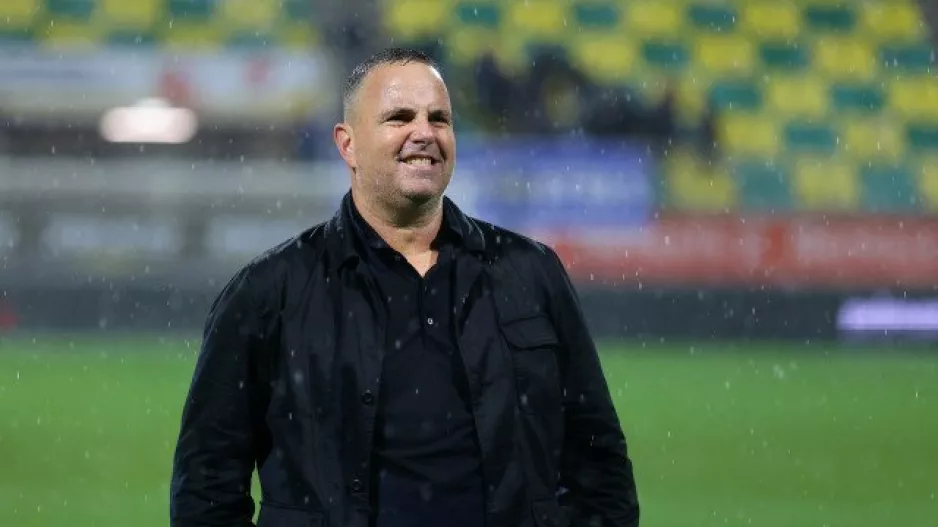 Διαψεύδει... ο Μπεν Σιμόν
