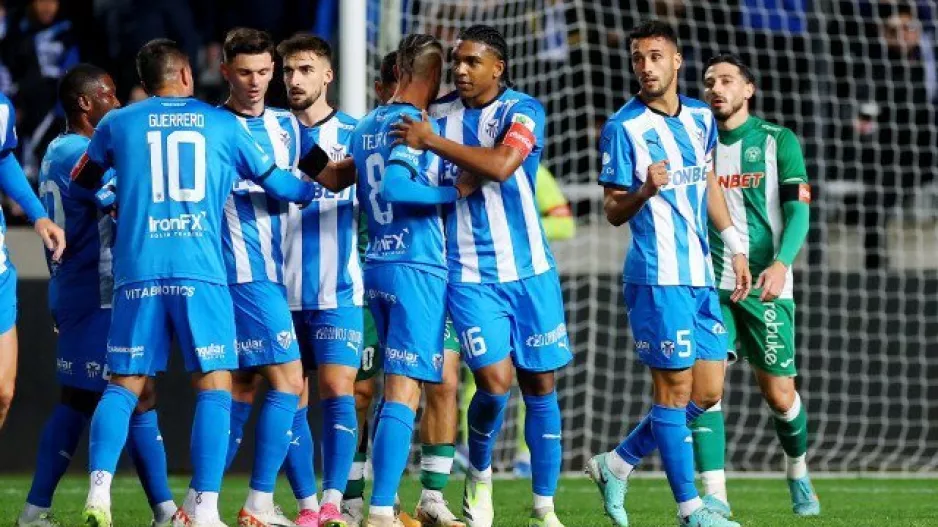 Την ουσία...