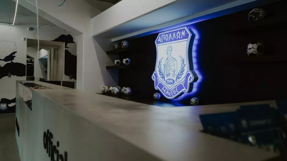 Ταμεία και Apollon Official Store 