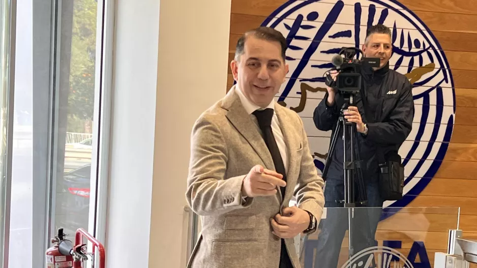 Κίρζης με Βάκη