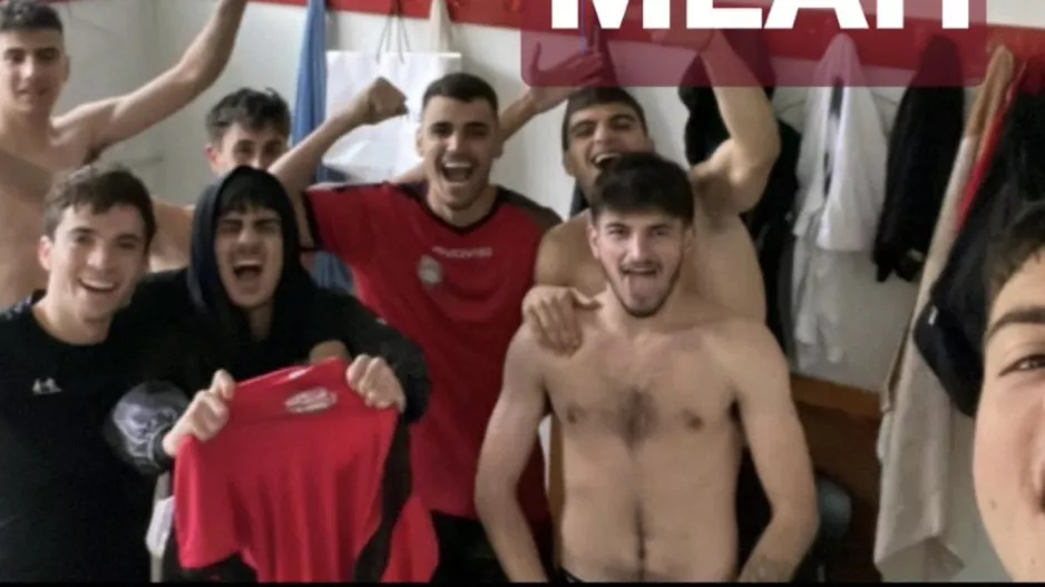 Χαρές... στ΄ αποδυτήρια