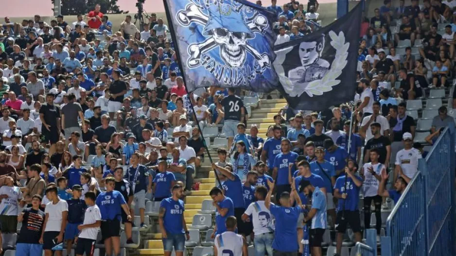Σπρώξιμο... για κερκίδα
