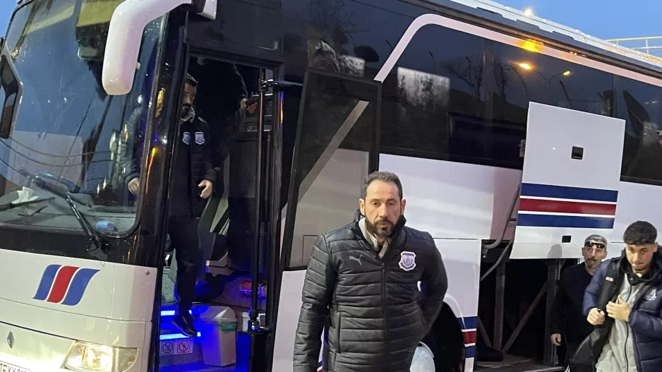 (Φώτος Kerkida) Στο γήπεδο η αποστολή του Απόλλωνα 