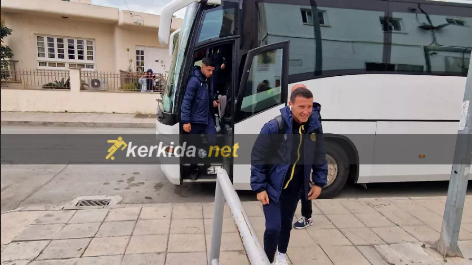 (ΦΩΤΟΣ Kerkida) Άφιξη... ΑΕΛ